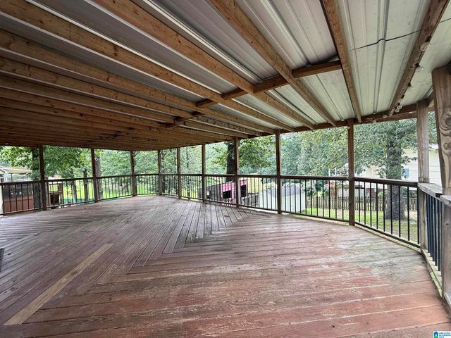 2212 DEER RUN LANE, Hueytown, AL 35023