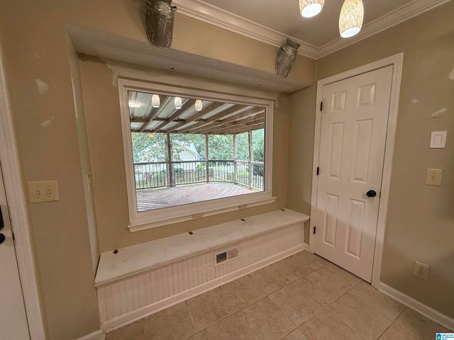2212 DEER RUN LANE, Hueytown, AL 35023