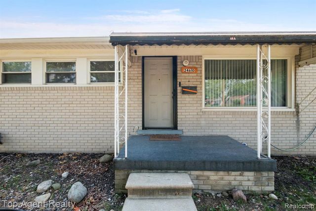 24610 Adlai Avenue, Eastpointe, MI 48021