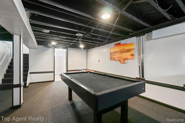 24610 Adlai Avenue, Eastpointe, MI 48021