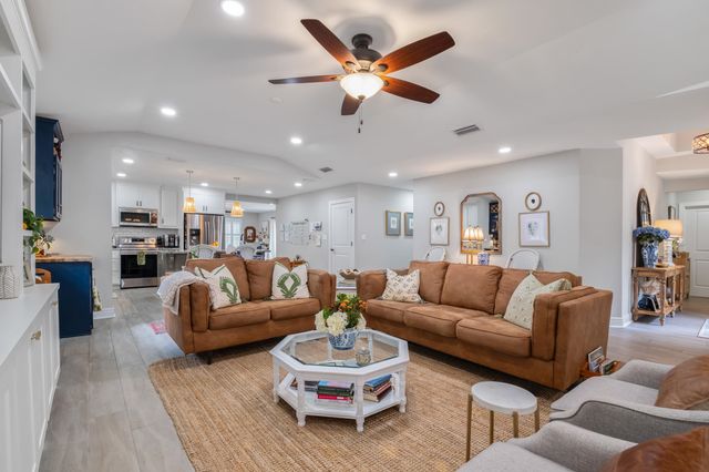 605 Waverly Road, Tallahassee, FL 32312