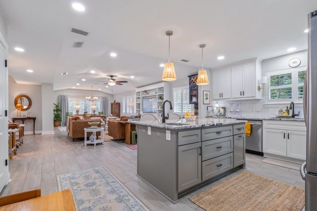 605 Waverly Road, Tallahassee, FL 32312