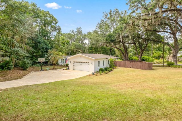 605 Waverly Road, Tallahassee, FL 32312