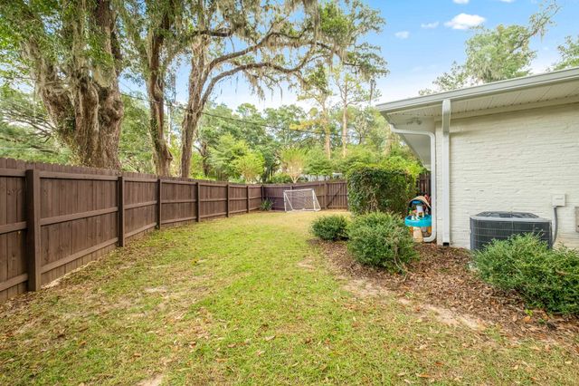 605 Waverly Road, Tallahassee, FL 32312