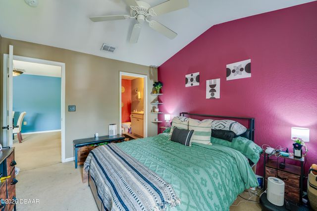 940 Village Trl Unit 4-301, Port Orange, FL 32127