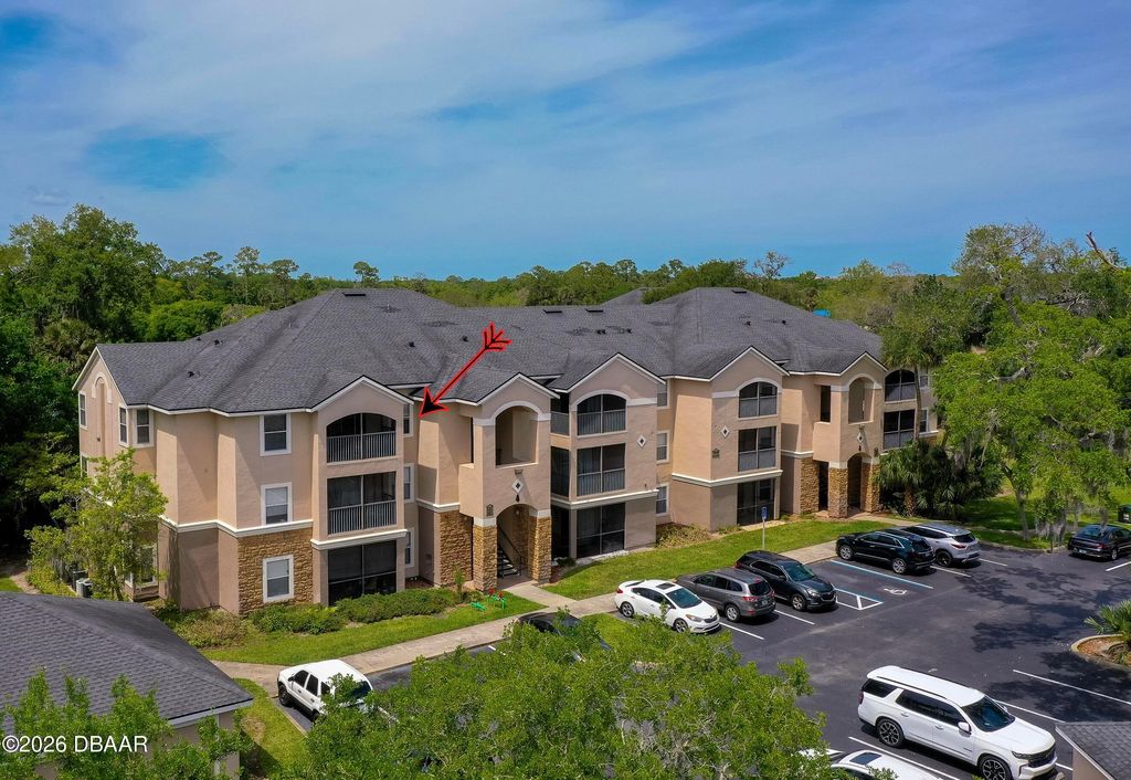940 Village Trl Unit 4-301, Port Orange, FL 32127