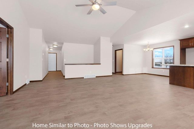 1624 FRONTIER ROAD, Luxemburg, WI 54217