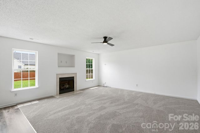 9534 Bradstreet Commons Way, Charlotte, NC 28215