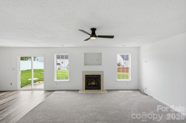 9534 Bradstreet Commons Way, Charlotte, NC 28215