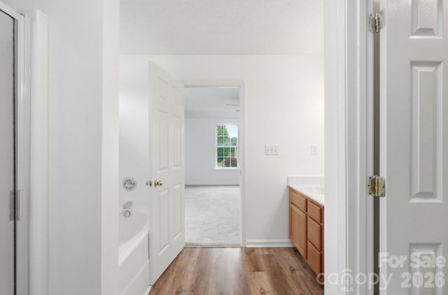 9534 Bradstreet Commons Way, Charlotte, NC 28215