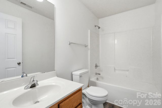 9534 Bradstreet Commons Way, Charlotte, NC 28215