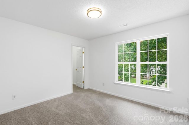9534 Bradstreet Commons Way, Charlotte, NC 28215
