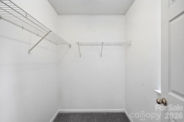 9534 Bradstreet Commons Way, Charlotte, NC 28215