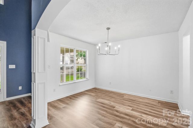 9534 Bradstreet Commons Way, Charlotte, NC 28215