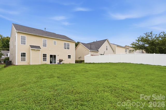 9534 Bradstreet Commons Way, Charlotte, NC 28215
