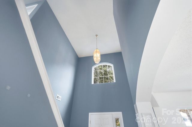 9534 Bradstreet Commons Way, Charlotte, NC 28215