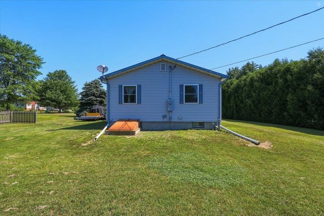 122 Meadow Road, Milton, VT 05468