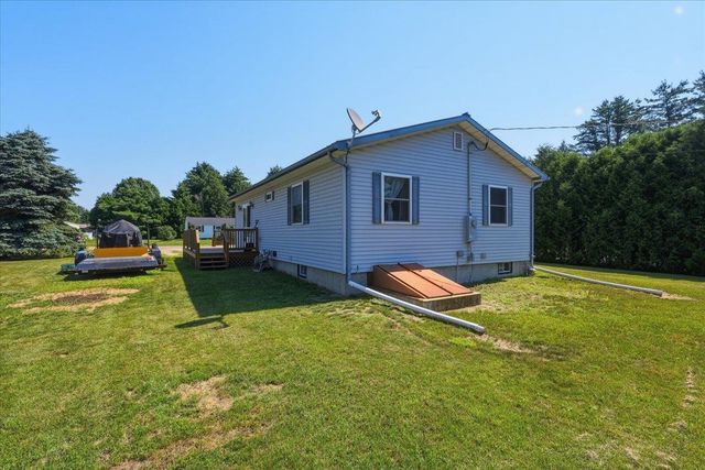 122 Meadow Road, Milton, VT 05468