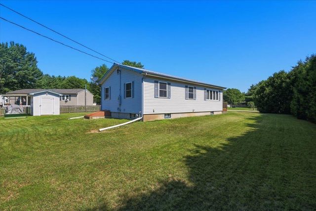 122 Meadow Road, Milton, VT 05468