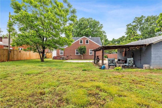 902 Wentworth Street, Reidsville, NC 27320