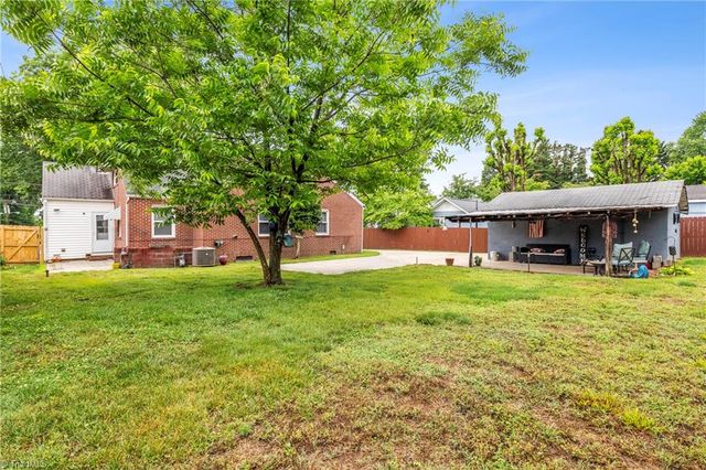 902 Wentworth Street, Reidsville, NC 27320