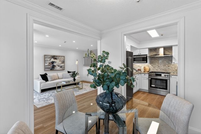 11 Rosewood Drive 11, Stoughton, MA 02072