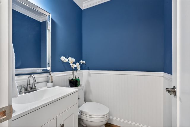 11 Rosewood Drive 11, Stoughton, MA 02072