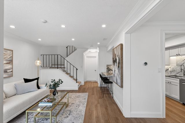 11 Rosewood Drive 11, Stoughton, MA 02072