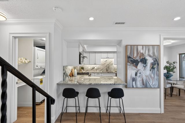 11 Rosewood Drive 11, Stoughton, MA 02072