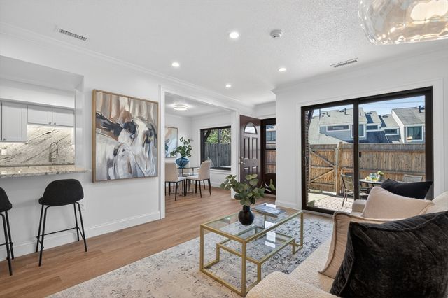 11 Rosewood Drive 11, Stoughton, MA 02072