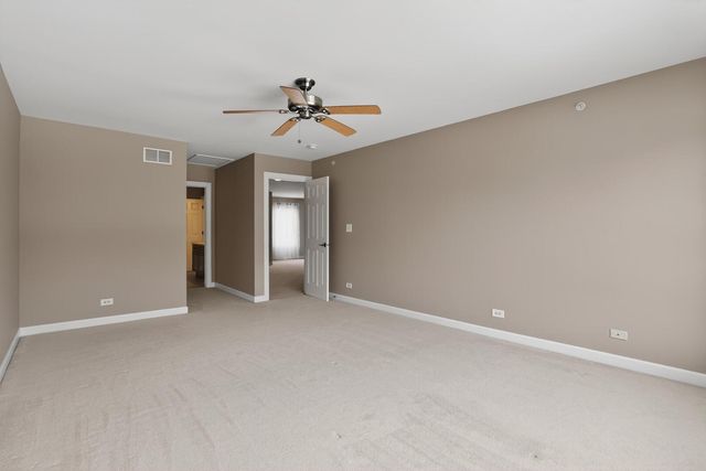 612 Stone Canyon Circle, Inverness, IL 60010