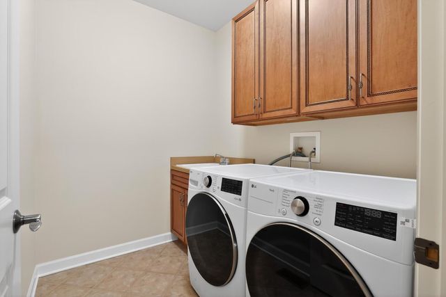 612 Stone Canyon Circle, Inverness, IL 60010