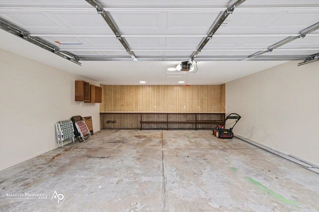 1005 MacDonald Avenue, Flint, MI 48502