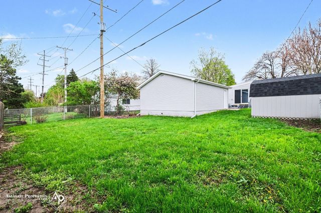 1005 MacDonald Avenue, Flint, MI 48502