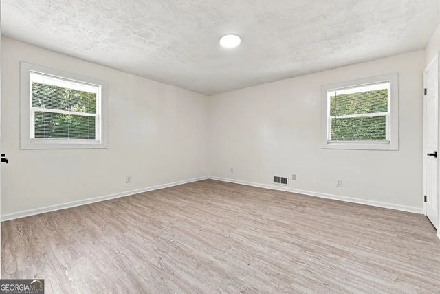 4195 Valley Lake Terrace SW, Atlanta, GA 30349