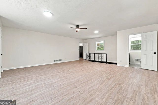4195 Valley Lake Terrace SW, Atlanta, GA 30349