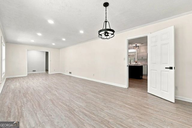 4195 Valley Lake Terrace SW, Atlanta, GA 30349