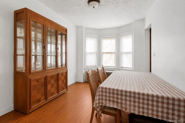 464 S 2nd Avenue, Mount Vernon, NY 10550