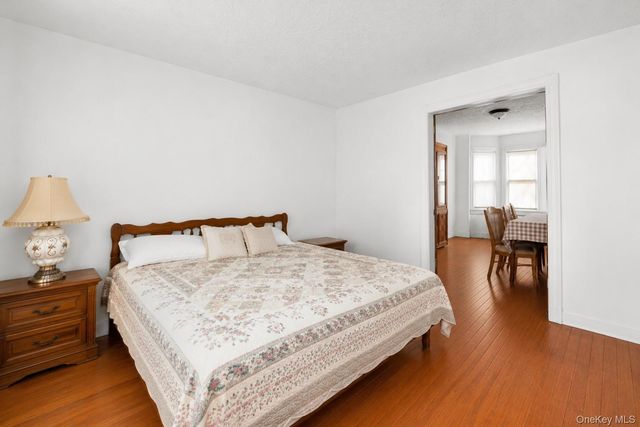 464 S 2nd Avenue, Mount Vernon, NY 10550