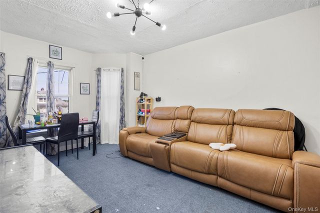 464 S 2nd Avenue, Mount Vernon, NY 10550