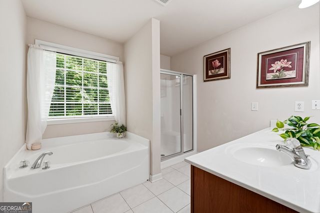 4442 Pond Edge Road, Snellville, GA 30039