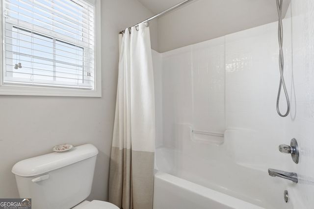 4442 Pond Edge Road, Snellville, GA 30039