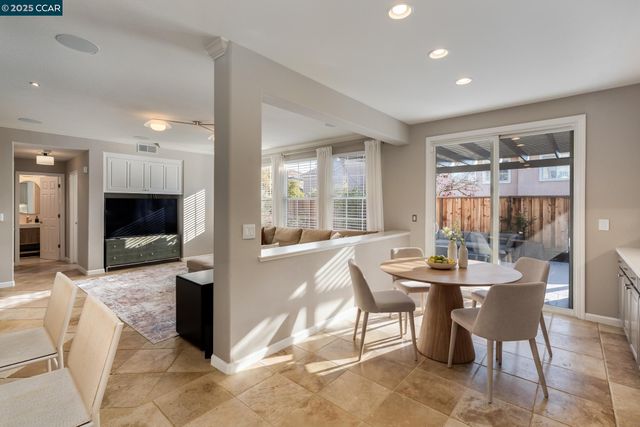 84 Plumeria Ct, Danville, CA 94506