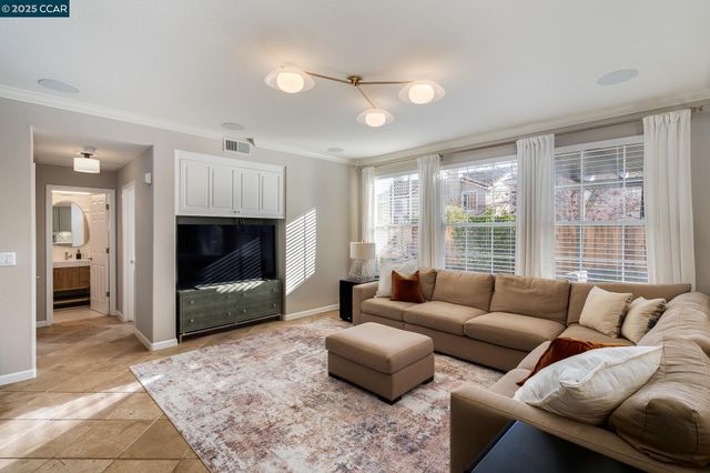 84 Plumeria Ct, Danville, CA 94506