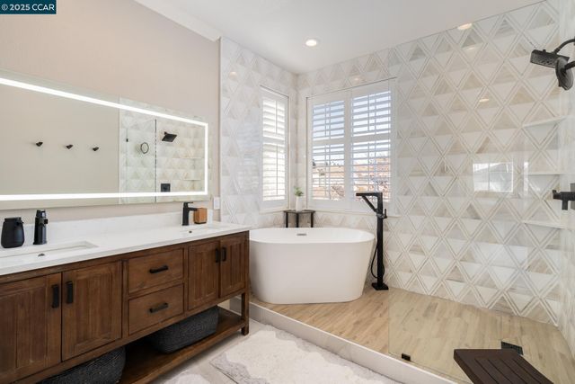 84 Plumeria Ct, Danville, CA 94506