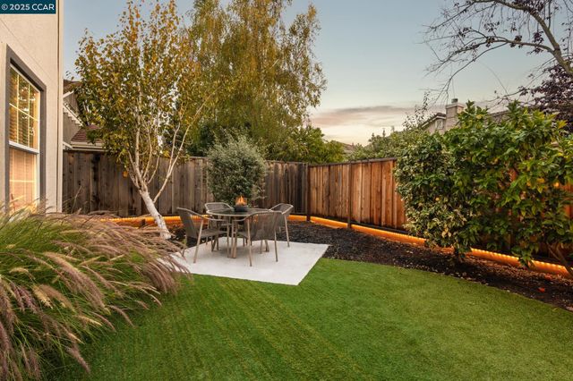 84 Plumeria Ct, Danville, CA 94506