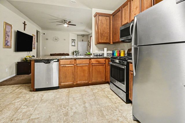 10019 Meadow Mill Forest Lane, Houston, TX 77044