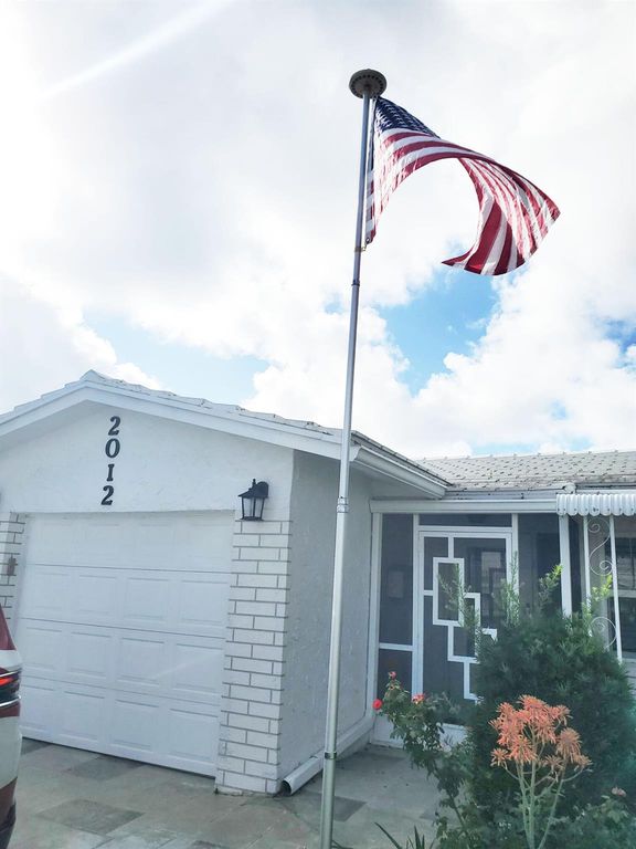 2012 SW 17th Avenue, Boynton Beach, FL 33426