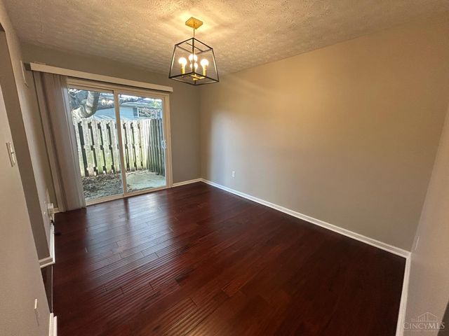 7752 Montgomery Road, Sycamore Twp, OH 45236
