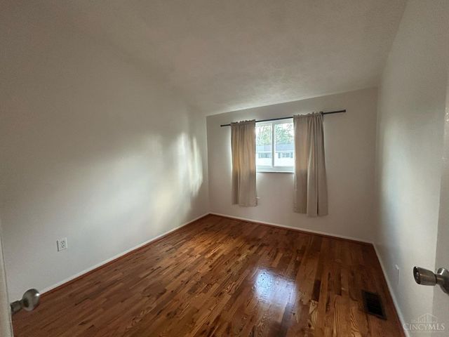 7752 Montgomery Road, Sycamore Twp, OH 45236